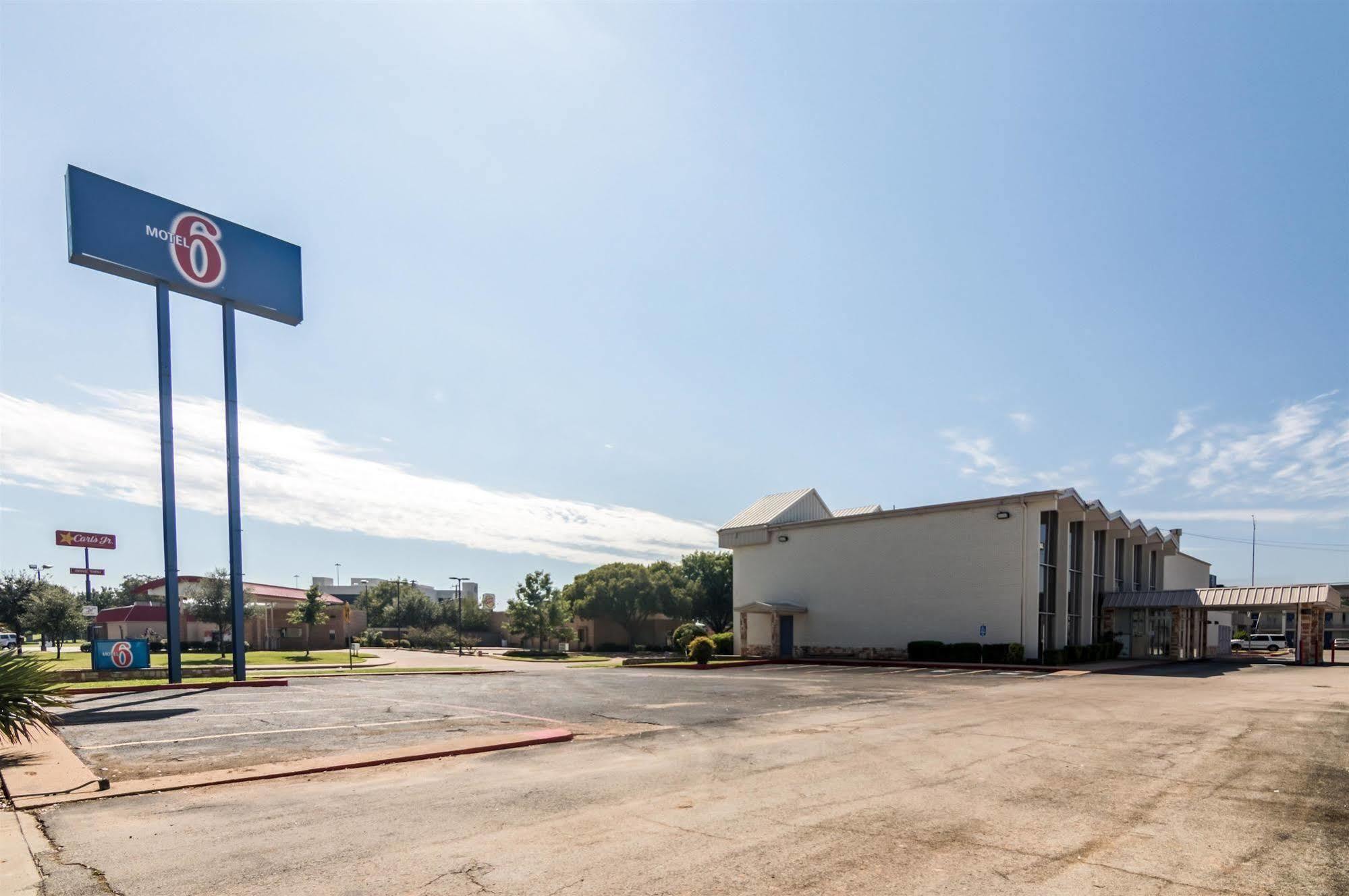 Delux Inn Wichita Falls Buitenkant foto