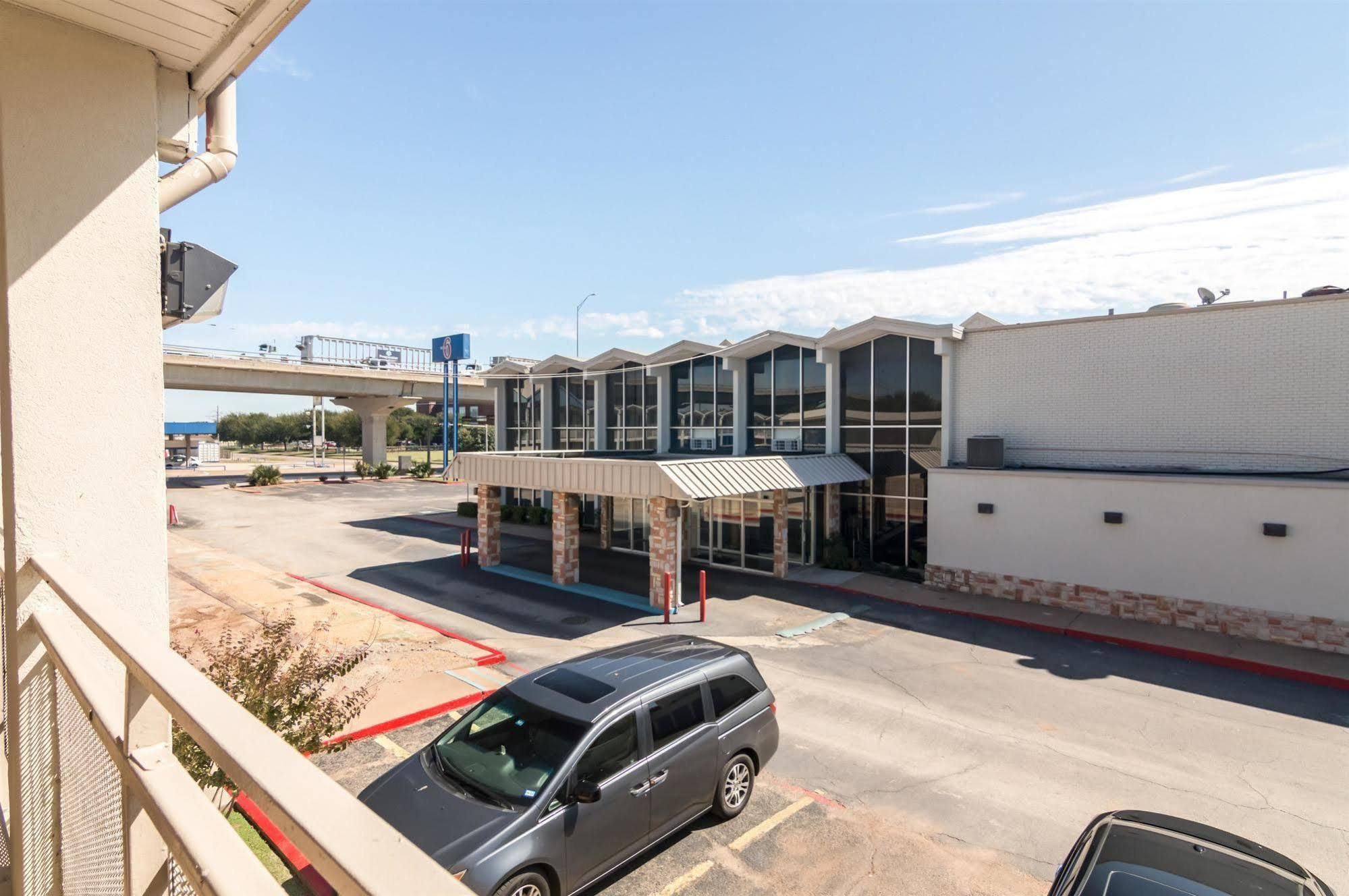 Delux Inn Wichita Falls Buitenkant foto